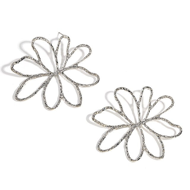 AENSOA Exaggerated Vintage Gold Color Hollow Flowers Big Long Metal Drop Earrings for Women Fashion Geometric Earrings Jewelry